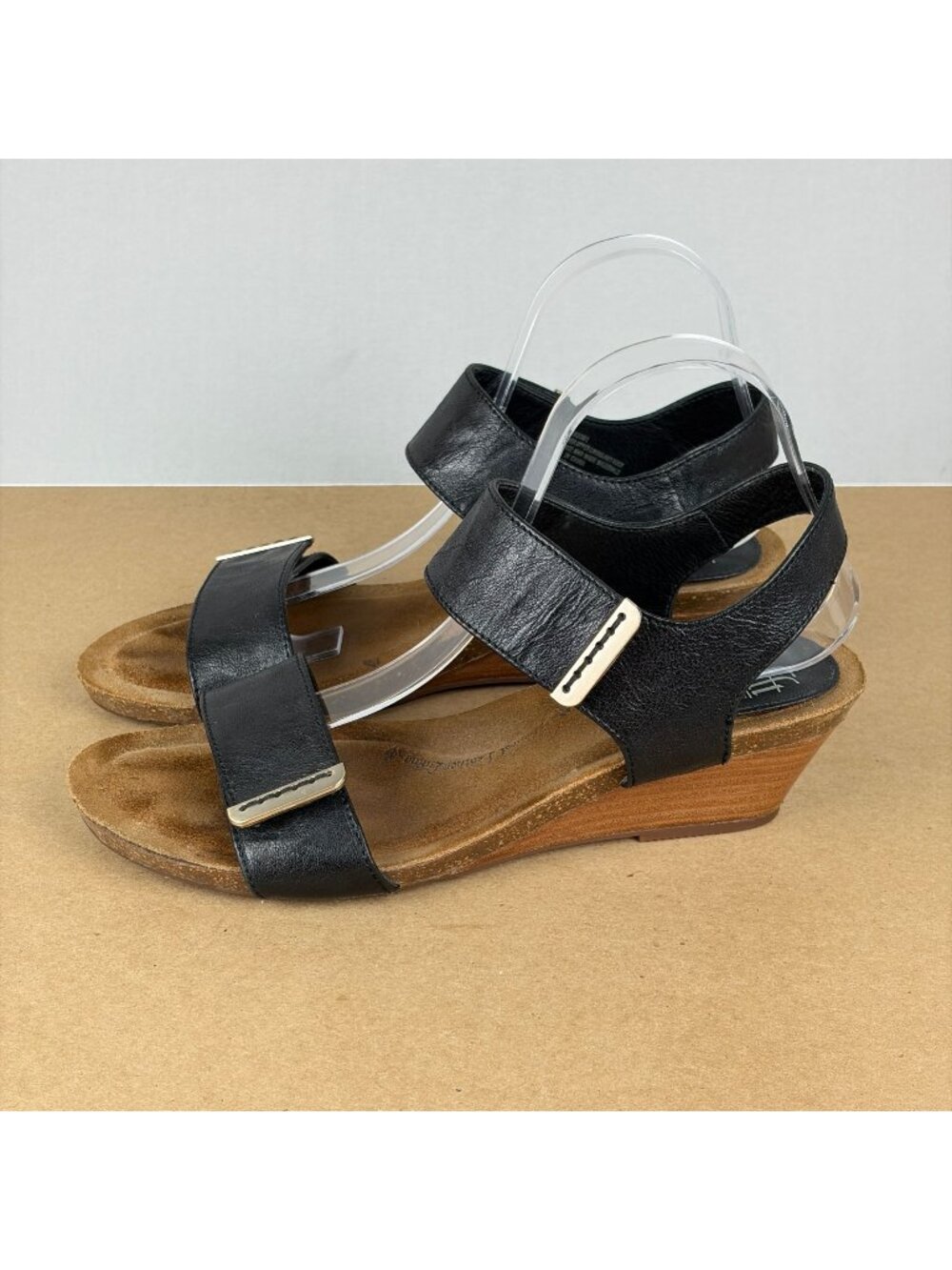 Sofft Verdi II Leather Low Wedge Sandals Womens 9.5 Black Ankle Strap Hook Loop